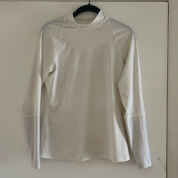 Lululemon Coastline Rashguard - Picture 2 of 4